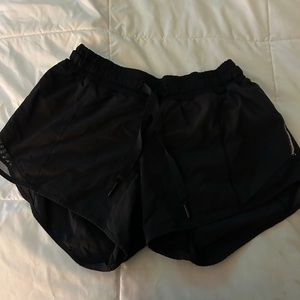 Lululemon short size 4. 4 inch. Worn a handful of times.